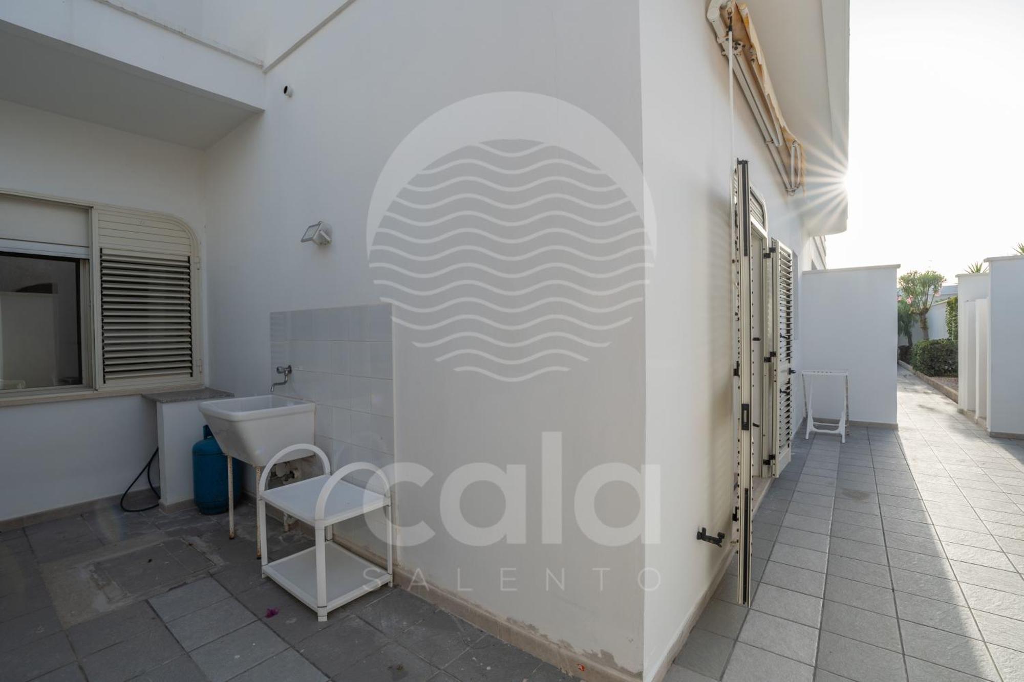 Villa Waterfront By Cala Salento Porto Cesareo Eksteriør bilde